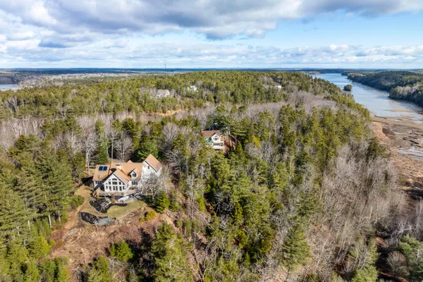 $1,150,000 | 42 Ridgeview Lane, Harpswell, ME 04079