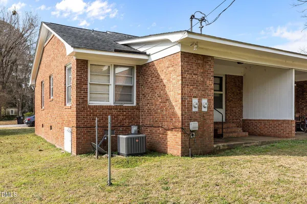$1,200 | 204 West McNeill Street, Lillington, NC 27546