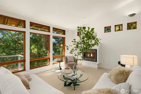 $3,295,000 | 11515 Blue Heron Lane Northeast, Bainbridge Island, WA 98110
