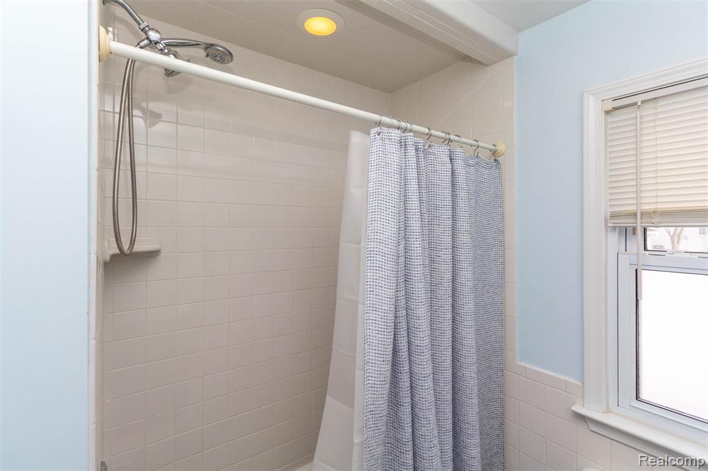2706 Cumberland Road Berkley, MI 48072 - Photo 26 of 50 Gallery Image 26