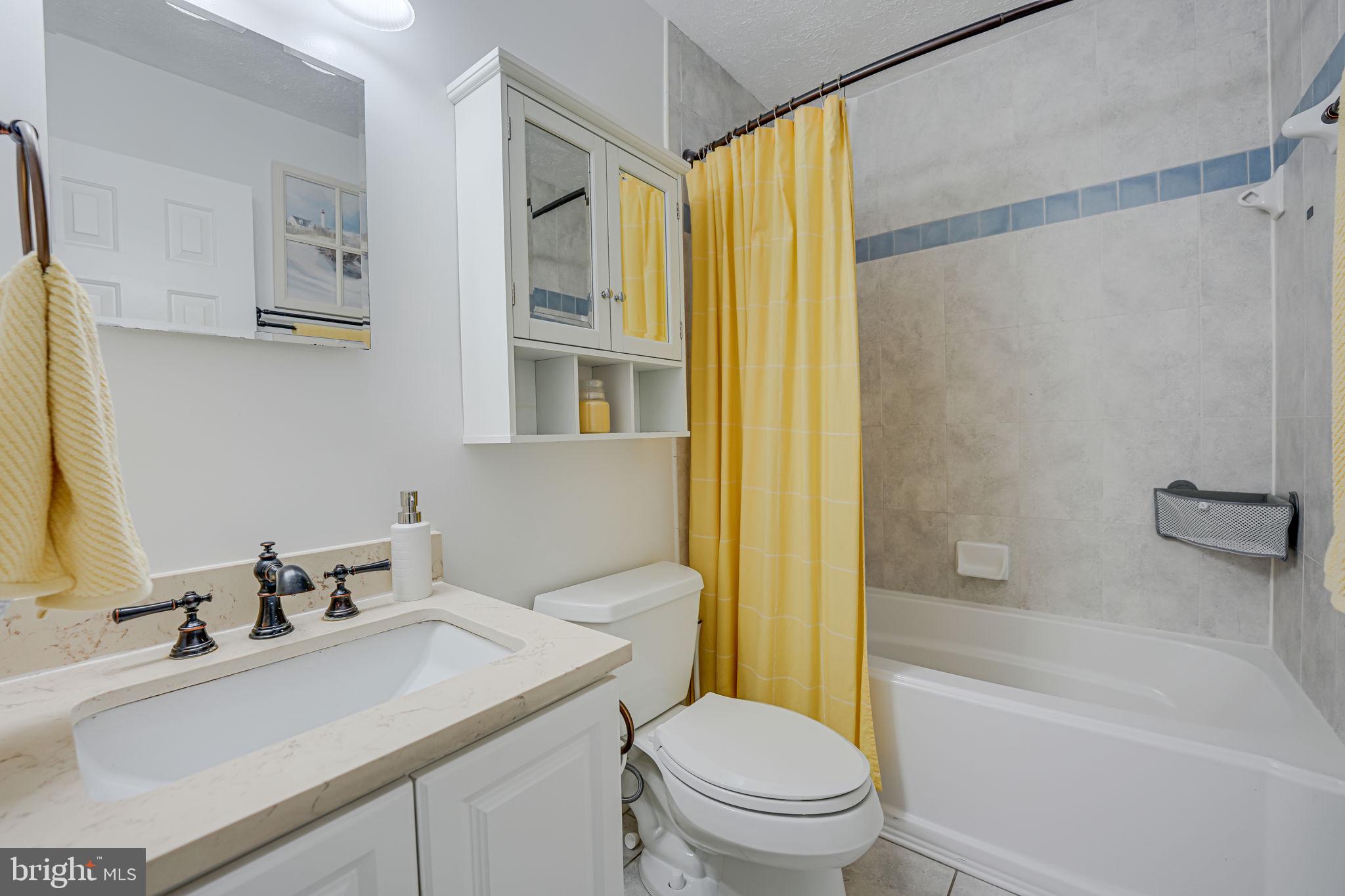 205 Choptank Road Stafford, VA 22556 - Photo 14 of 32 Hall Bath
