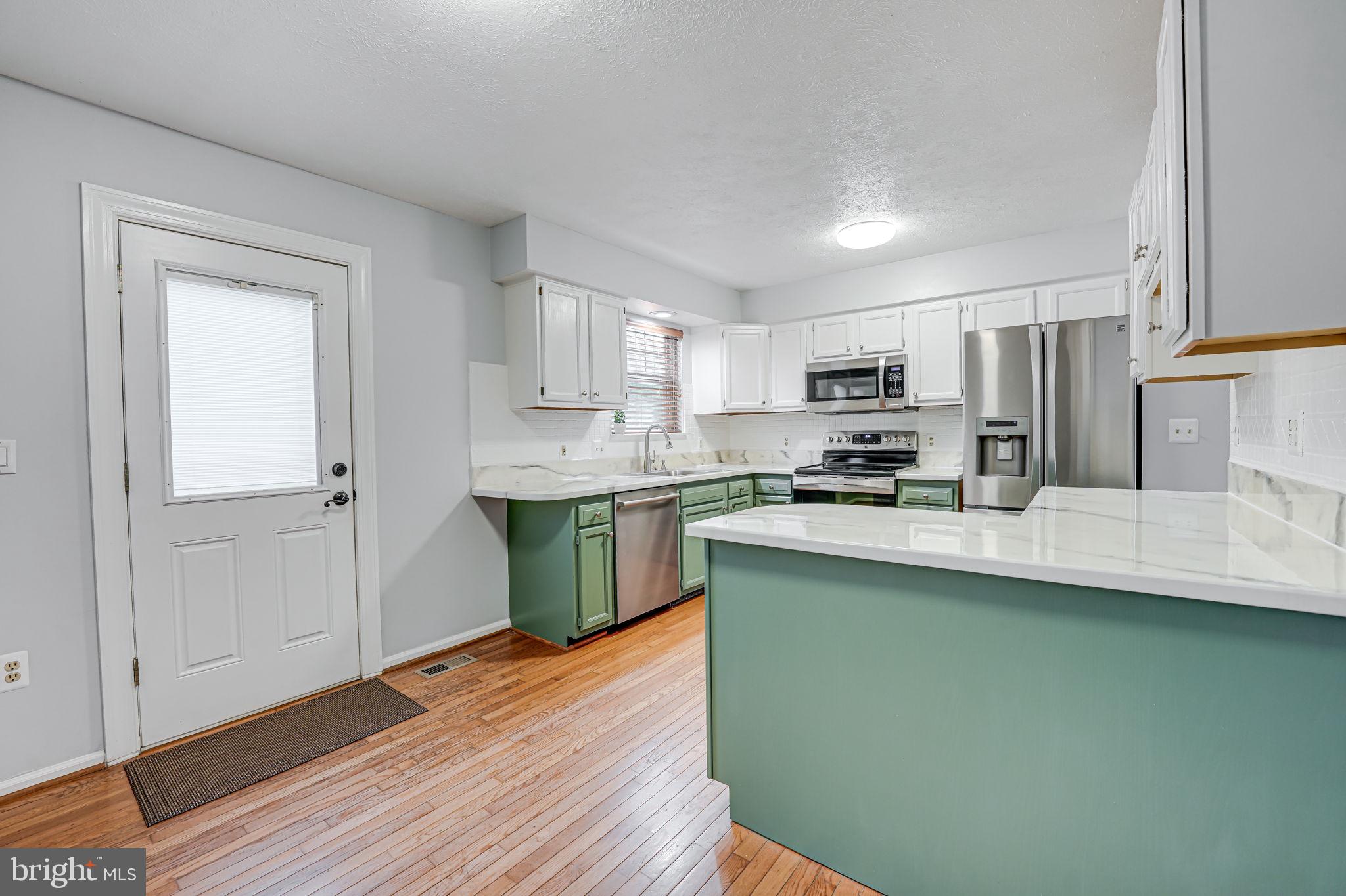 205 Choptank Road Stafford, VA 22556 - Photo 7 of 32 Kitchen