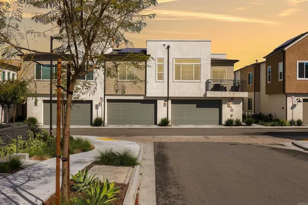 $898,000 | 789 Mateo Street, Unit 2, Chula Vista, CA 91911