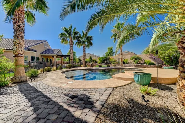 $749,900 | 9117 North Costa De Oro Court, Las Vegas, NV 89131