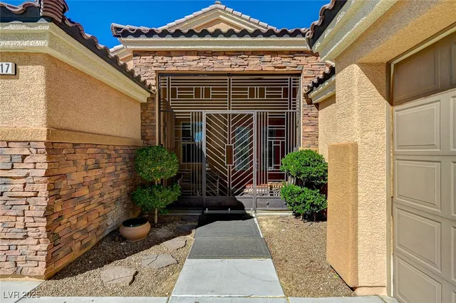 $749,900 | 9117 North Costa De Oro Court, Las Vegas, NV 89131