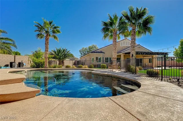 $749,900 | 9117 North Costa De Oro Court, Las Vegas, NV 89131