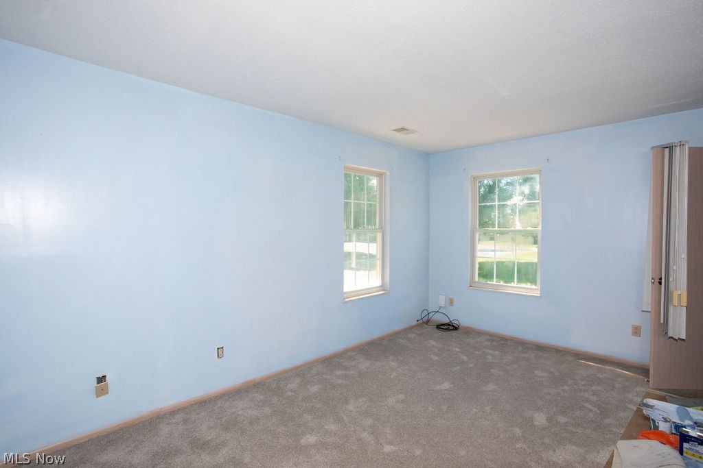 695 East Western Reserve Road Youngstown, OH 44514 - Photo 19 of 28