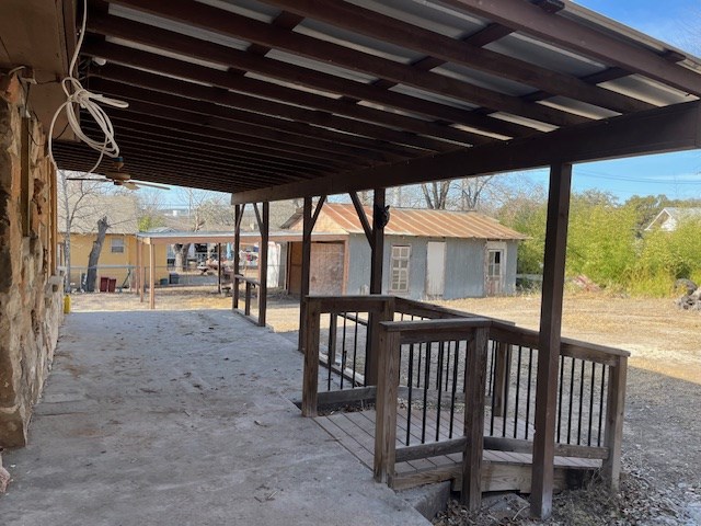 1416 5th Street Kerrville, TX 78028 - Photo 15 of 32