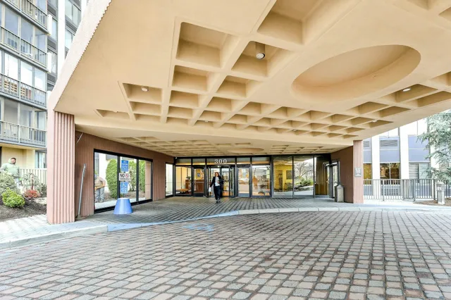 a view of an entryway of a building