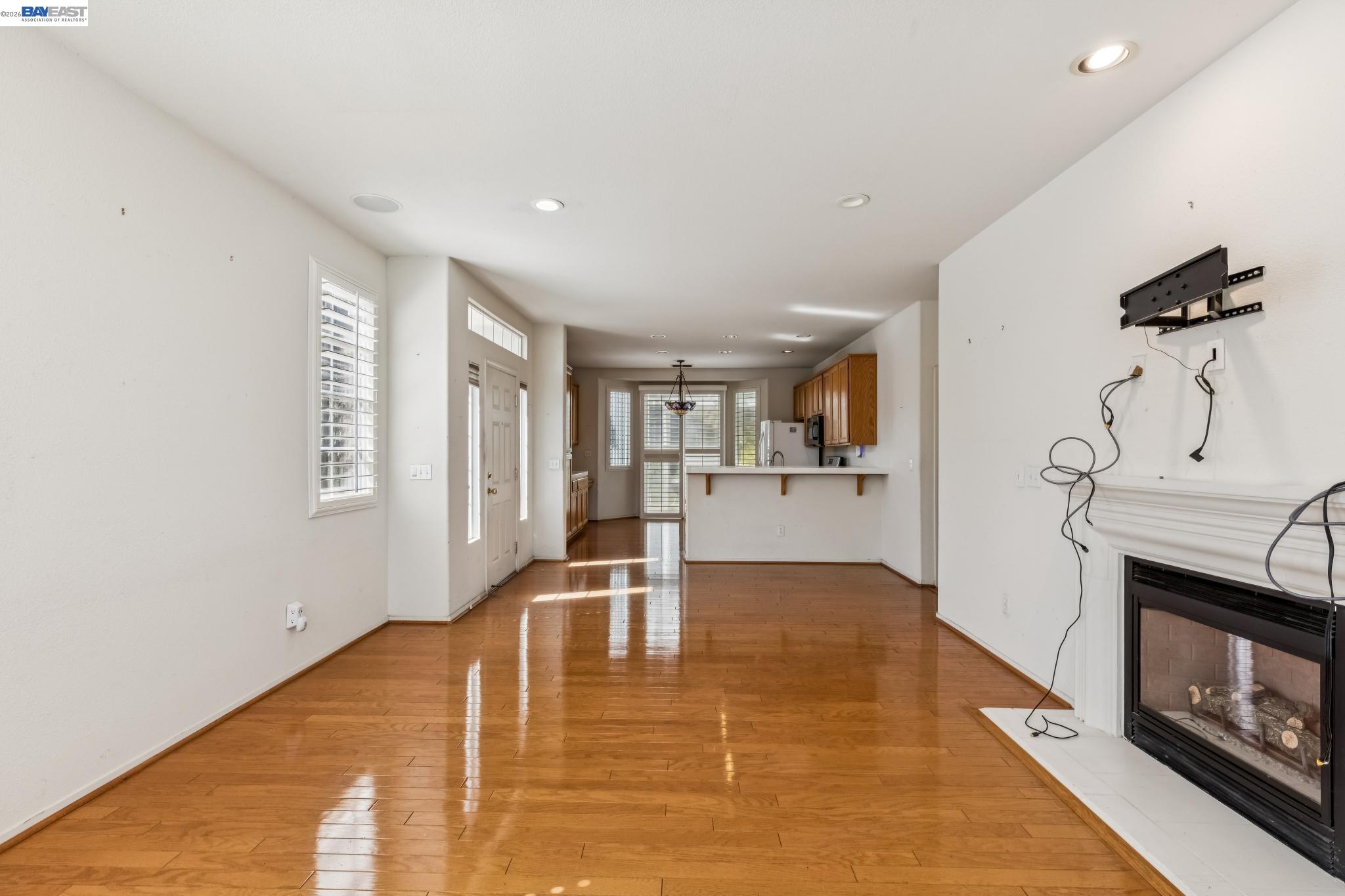 401 Edgewood Drive Rio Vista, CA 94571 - Photo 10 of 37 Gallery Image 10