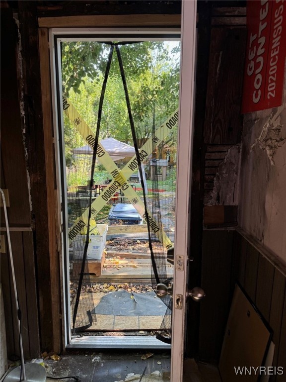 431 Normal Avenue Buffalo, NY 14213 - Photo 22 of 29 Please do not go out this back door