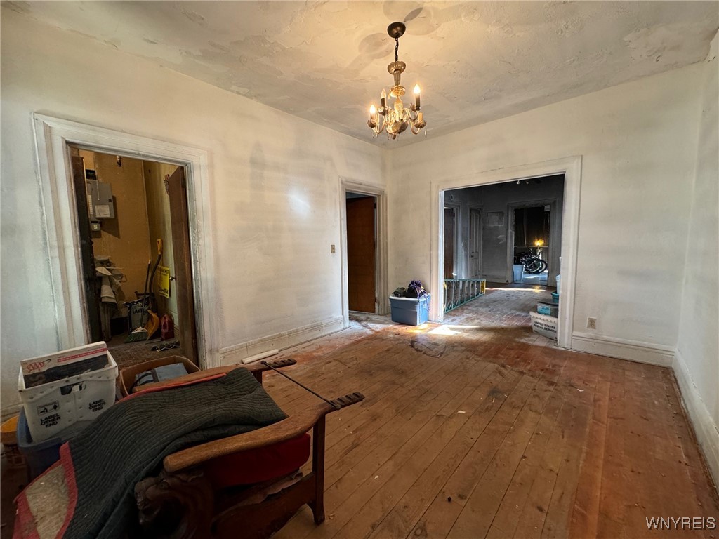 431 Normal Avenue Buffalo, NY 14213 - Photo 9 of 29 Family Room