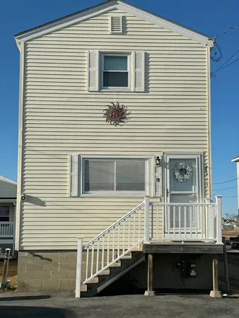 $649,000 | 10 Liberty Street, Salisbury, MA 01952