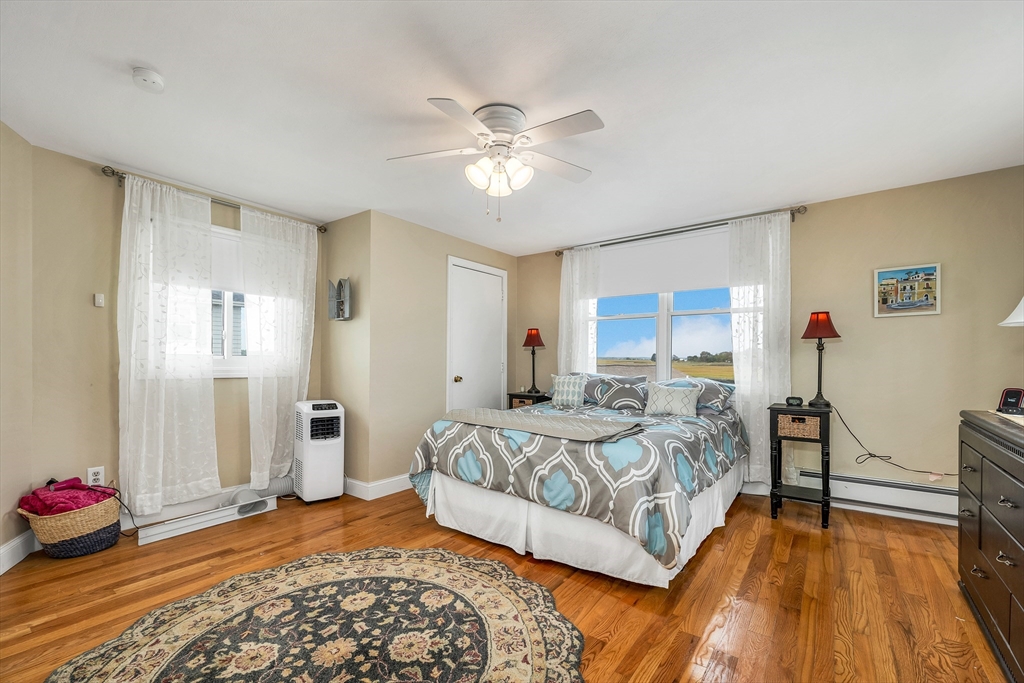 10 Liberty Street Salisbury, MA 01952 - Photo 24 of 34
