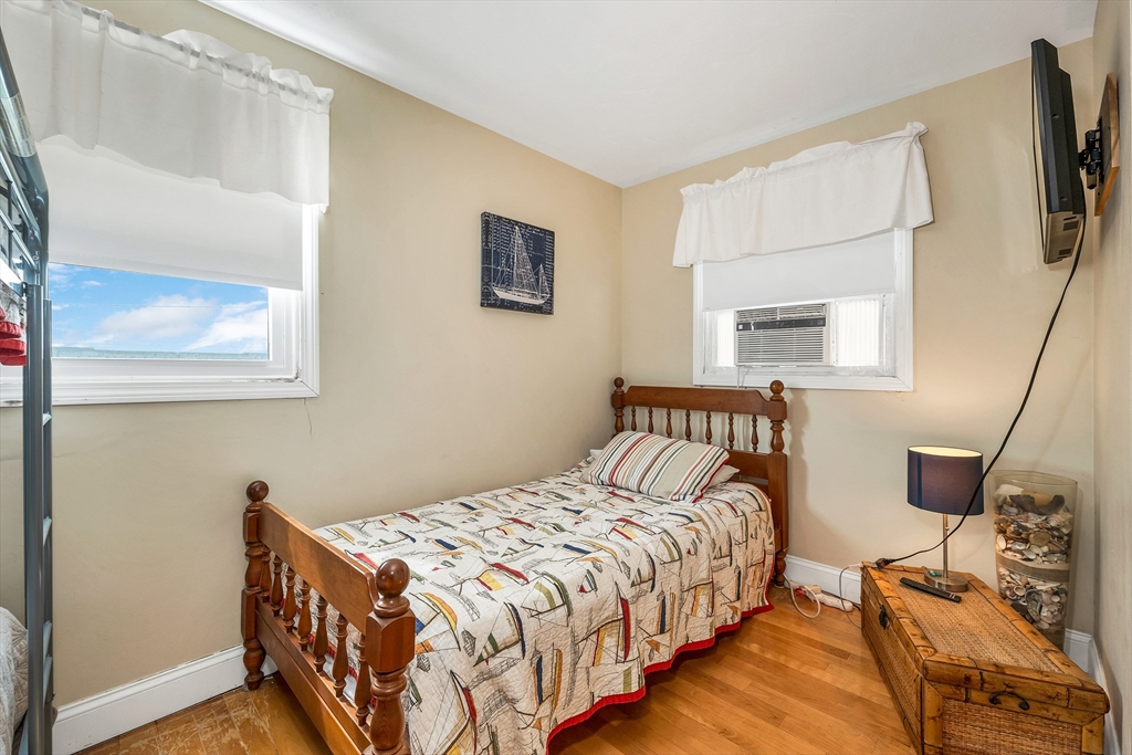 10 Liberty Street Salisbury, MA 01952 - Photo 26 of 34