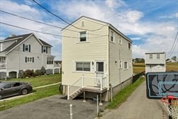10 Liberty Street Salisbury, MA 01952 - Photo 3 of 34