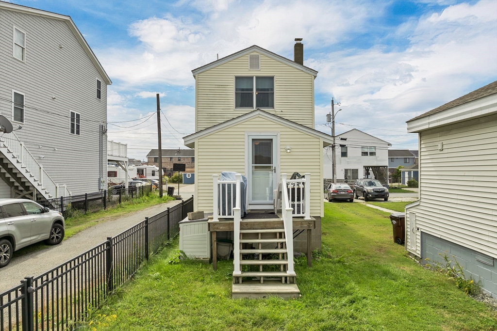 10 Liberty Street Salisbury, MA 01952 - Photo 5 of 34