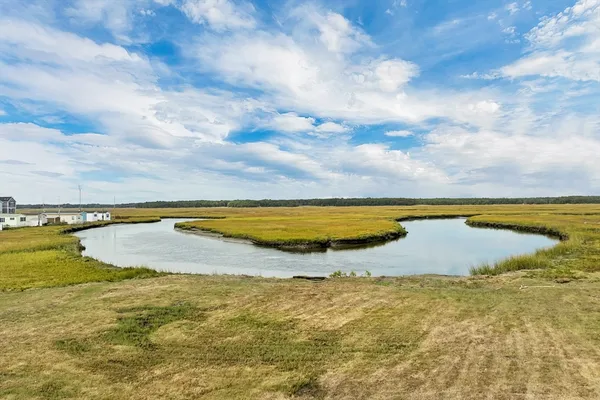 $649,000 | 10 Liberty Street, Salisbury, MA 01952