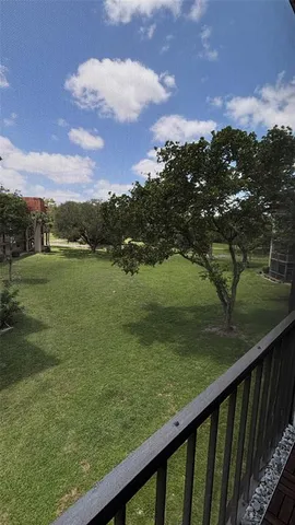 a view of yard with tree s
