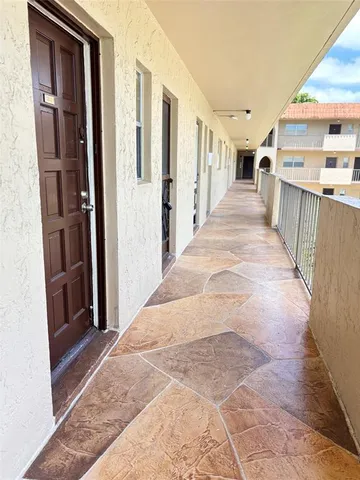 $1,975 | 6300 South Falls Cir Drive, Unit 313, Lauderhill, FL 33319