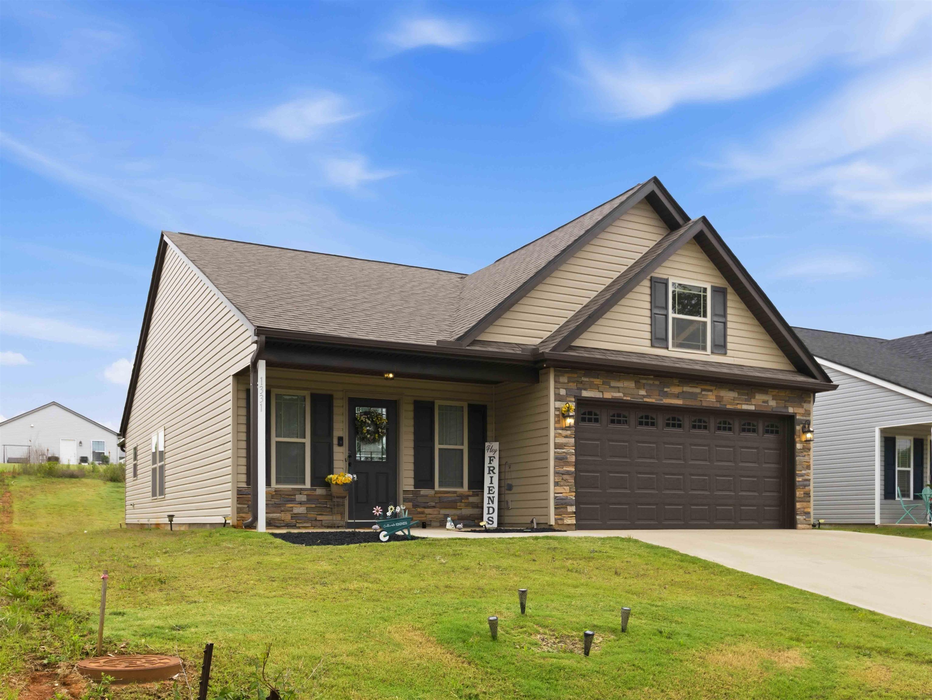 1331 Martin Road Spartanburg, SC 29301 - Photo 5 of 37