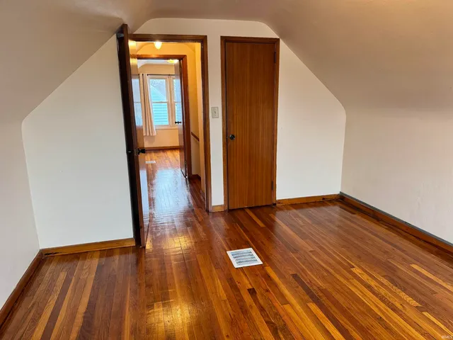 $179,999 | 804 South Lombardy Drive, South Bend, IN 46619