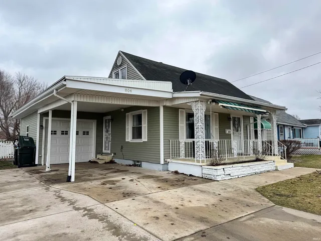 $179,999 | 804 South Lombardy Drive, South Bend, IN 46619