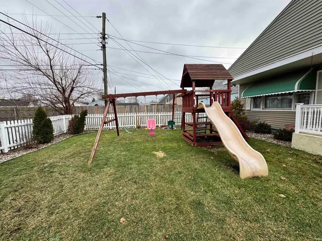 $179,999 | 804 South Lombardy Drive, South Bend, IN 46619