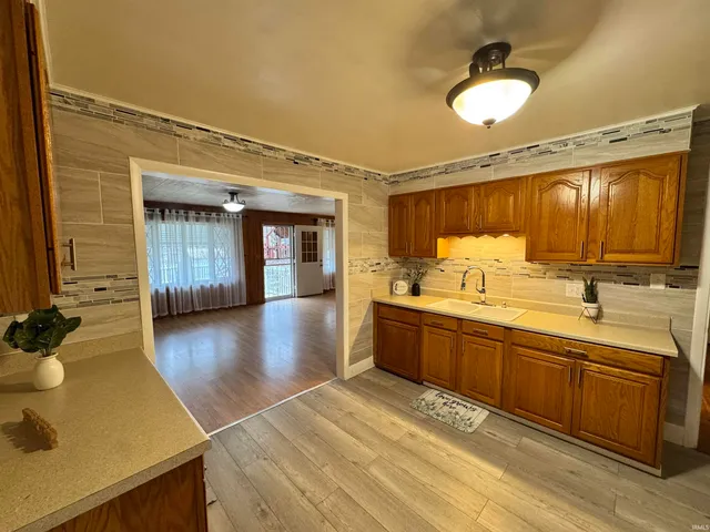 $179,999 | 804 South Lombardy Drive, South Bend, IN 46619