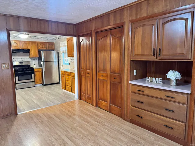 $179,999 | 804 South Lombardy Drive, South Bend, IN 46619