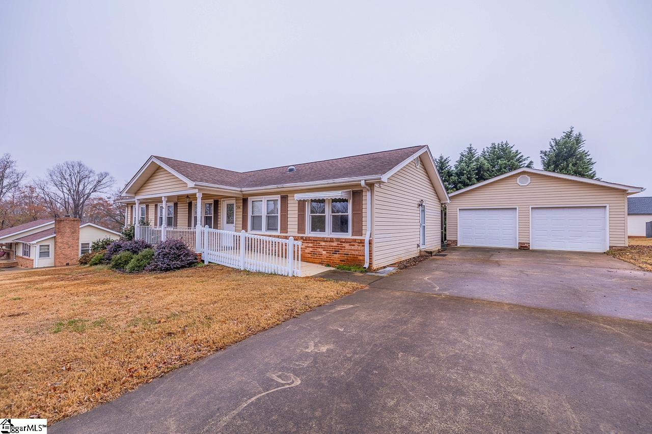 104 State Rd S-42-9771 Greer, SC 29651 - Photo 2 of 25