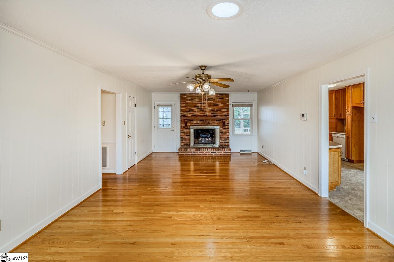 104 State Rd S-42-9771 Greer, SC 29651 - Photo 4 of 25