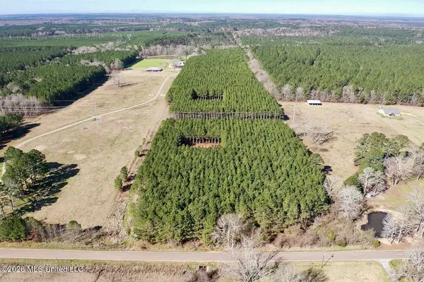 $418,720 | 609 Barker Road, Morton, MS 39117