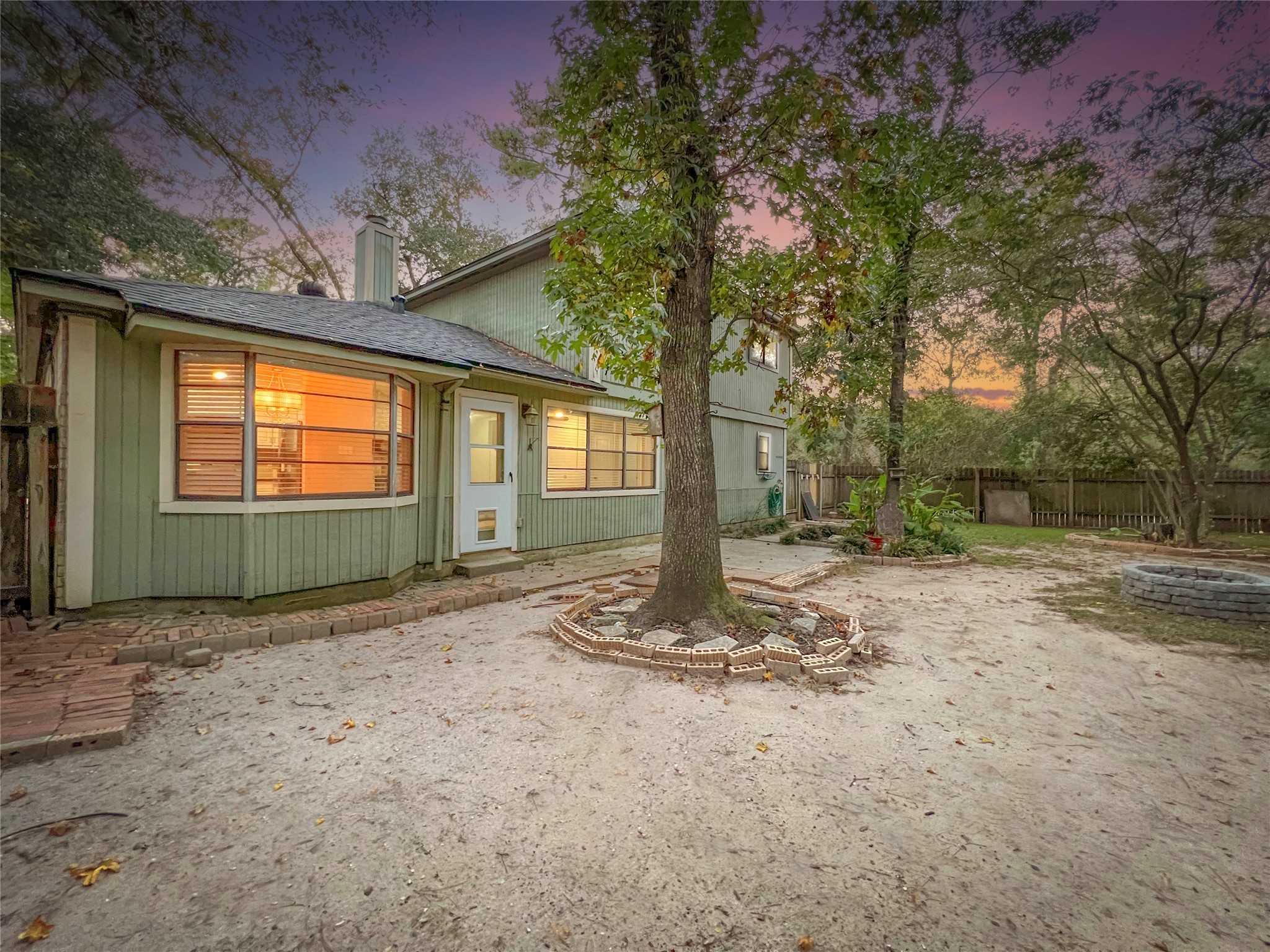 56 East White Willow Circle Spring, TX 77381 - Photo 37 of 45 a view of a backyard of a house