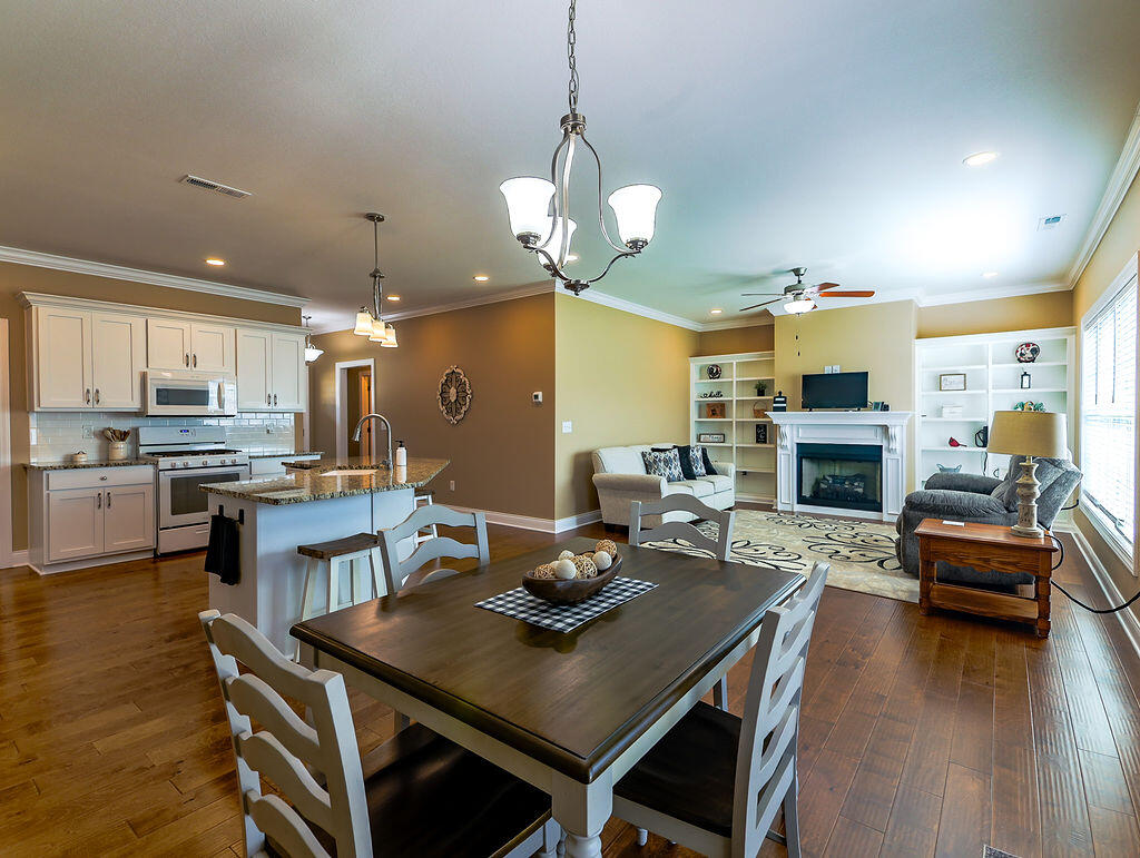 220 Hunter's Ridge Drive Paducah, KY 42001 - Photo 9 of 35 0N2A3410-HDR