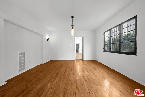 $2,300,000 | 457 North Orange Drive, Los Angeles, CA 90036