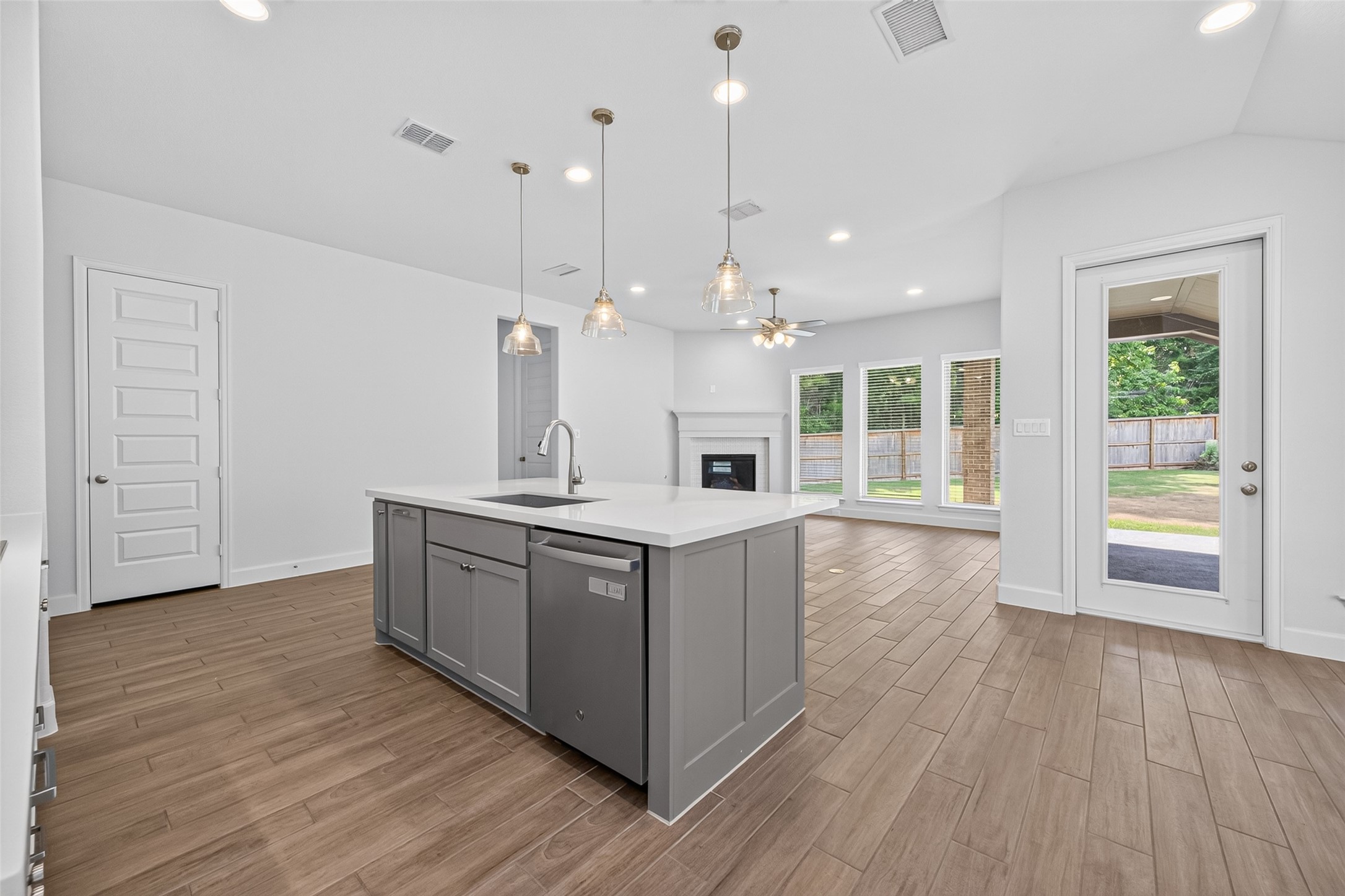 232 West Netleaf Court Montgomery, TX 77316 - Photo 19 of 50