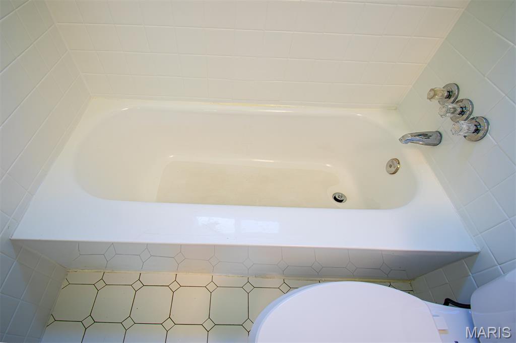2087 Chambers Road St. Louis, MO 63136 - Photo 20 of 67