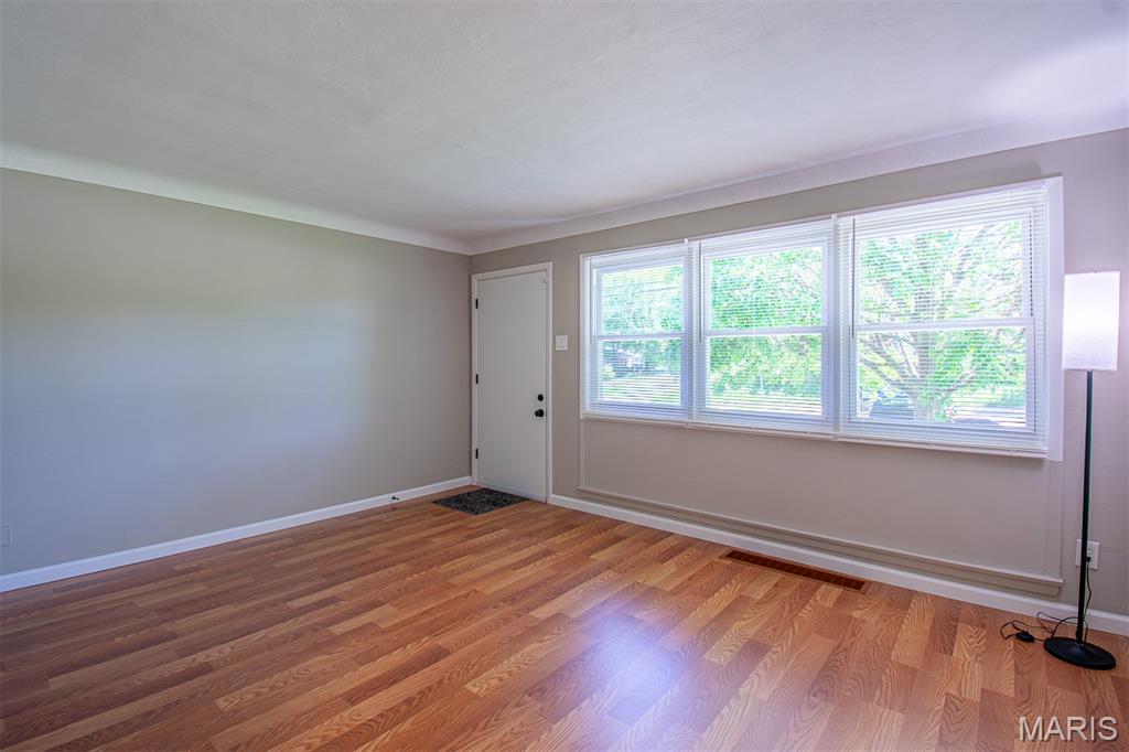 2087 Chambers Road St. Louis, MO 63136 - Photo 3 of 67