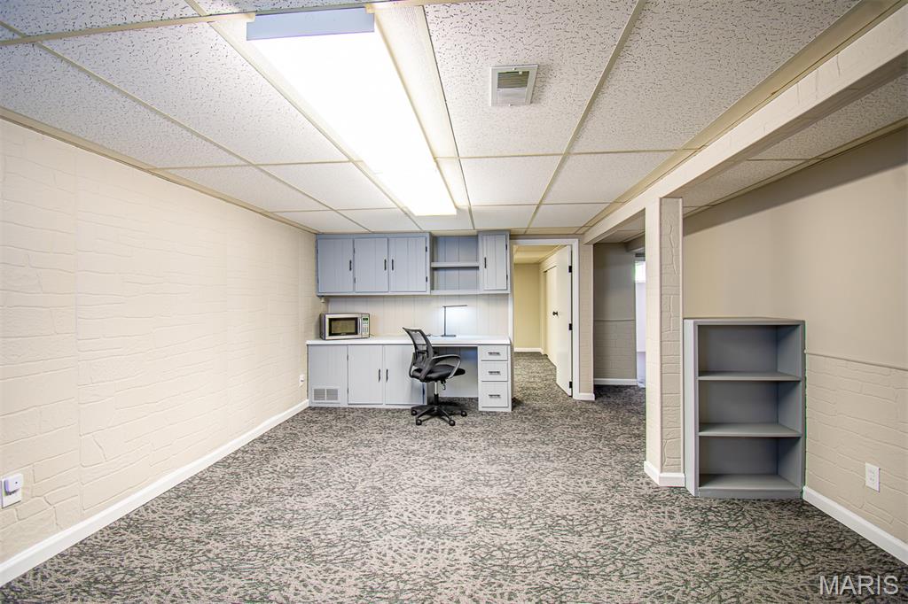 2087 Chambers Road St. Louis, MO 63136 - Photo 55 of 67