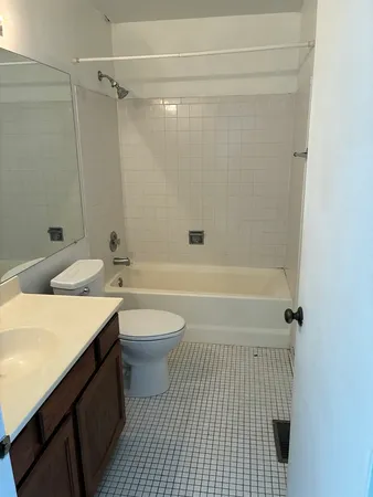 $2,100 | 1213 Cranbrook Drive, Schaumburg, IL 60193