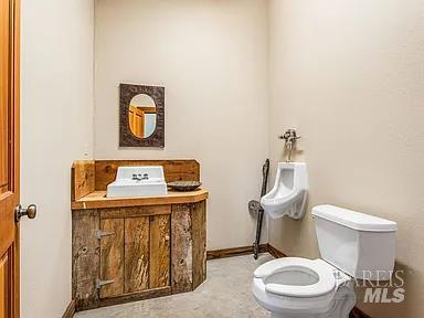73001 Covelo Road Covelo, CA 95428 - Photo 58 of 98