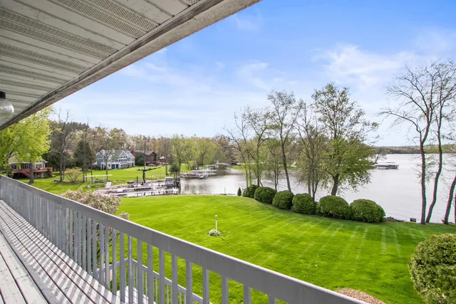 $1,399,000 | E12805 West Point Drive, Merrimac, WI 53561