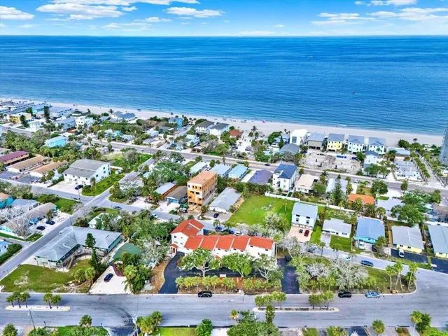 $4,485,000 | 812 East Gulf Boulevard, Indian Rocks Beach, FL 33785
