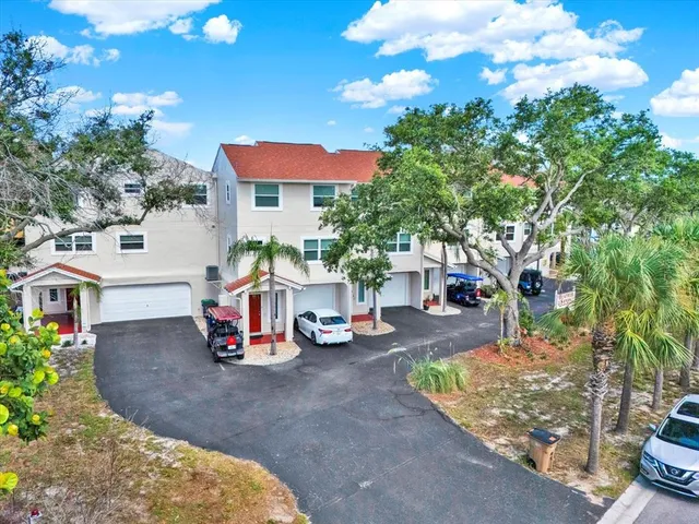 $4,485,000 | 812 East Gulf Boulevard, Indian Rocks Beach, FL 33785