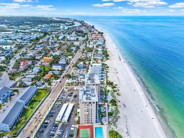 $4,485,000 | 812 East Gulf Boulevard, Indian Rocks Beach, FL 33785