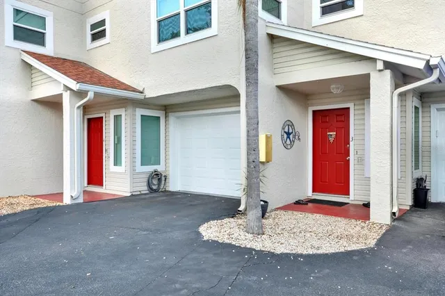 $4,485,000 | 812 East Gulf Boulevard, Indian Rocks Beach, FL 33785