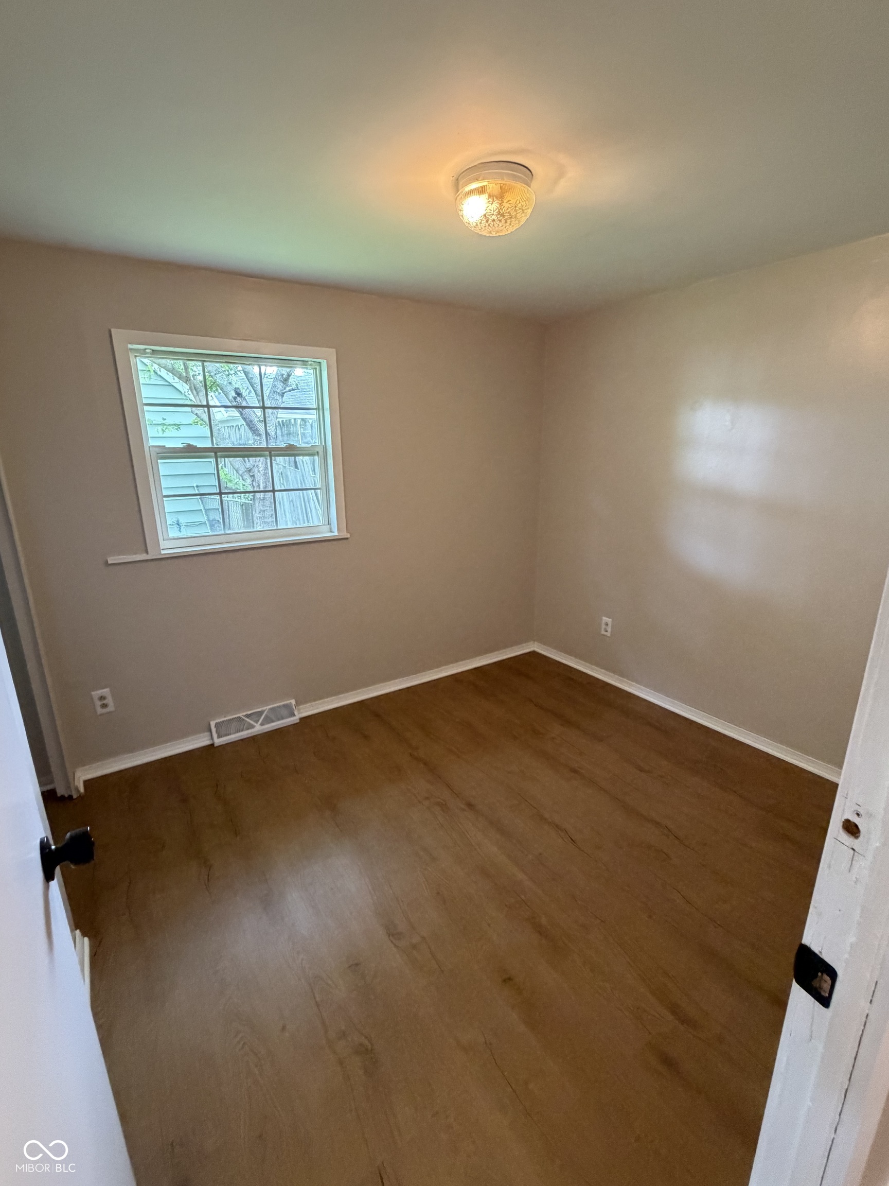 2308 Tamarack Road Anderson, IN 46011 - Photo 9 of 13