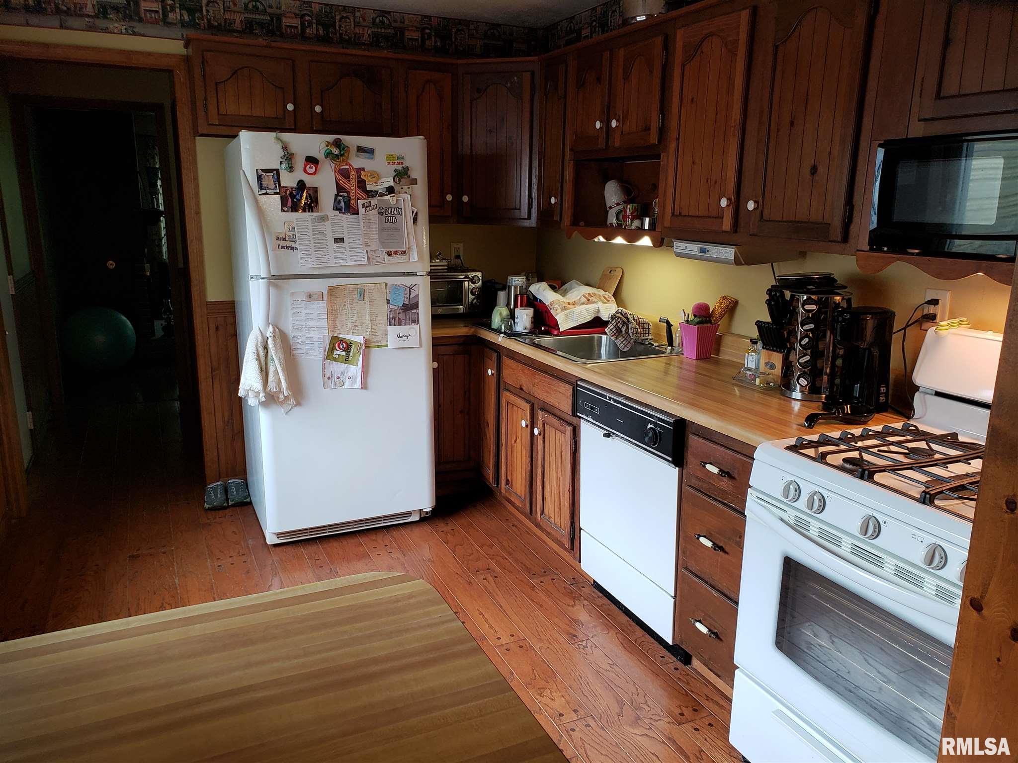 3068 Louise Lane Springfield, IL 62702 - Photo 7 of 16