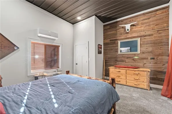 $639,000 | 27900 East Dye Store Road, Weston, MO 64098